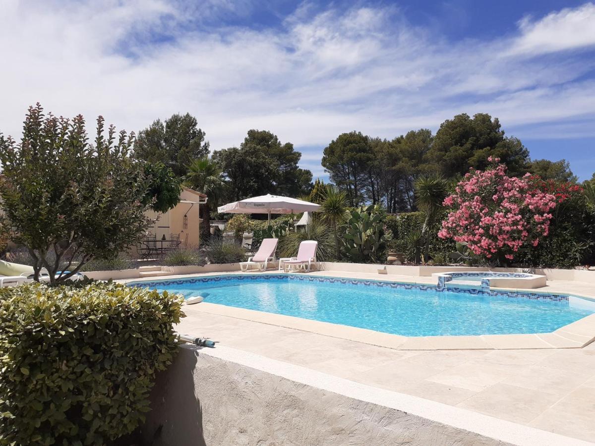 Gite Provencal Independant Avec Piscine Chauffee : Le Suy Bien Flayosc Екстериор снимка